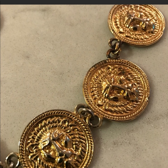 Vintage Versace Lion Head chain - Picture 3 of 6